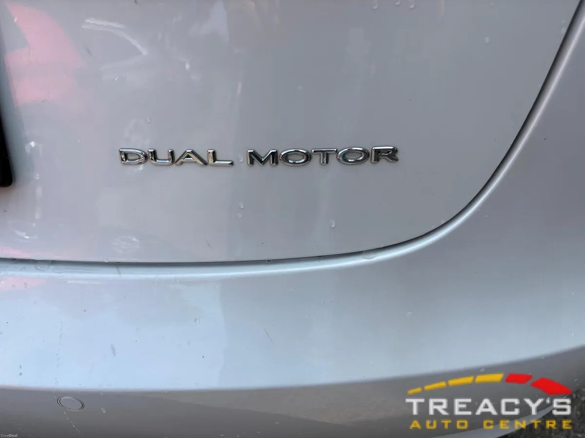 Tesla Model 3 DUALMOTOR LONG RANGE AUTO PANORAMIC - Image 4