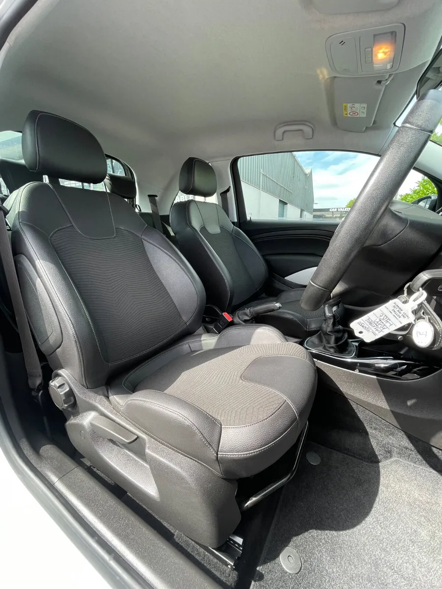 Vauxhall Adam 2017 1.2 Petrol Manual - Image 6