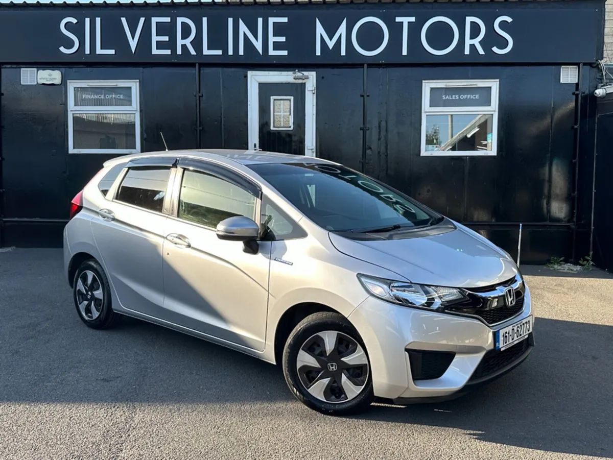 Honda Fit 2016 HONDA FIT *60K MILES* AUTO - Image 6