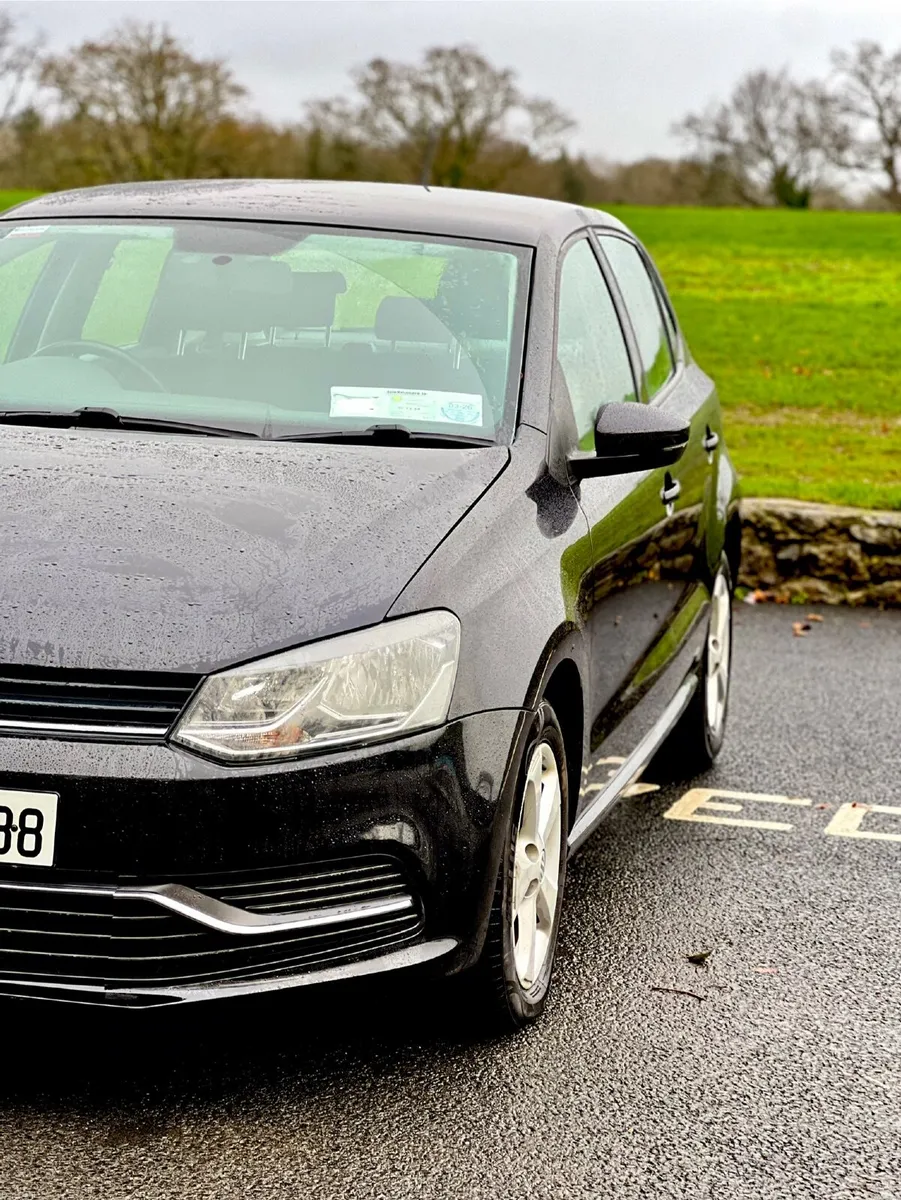 Volkswagen Polo 2015 Hatchback - Image 2