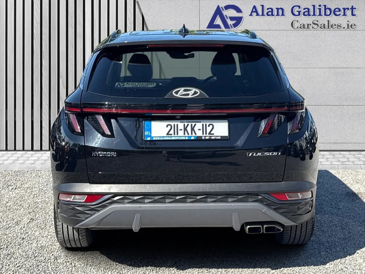 Hyundai Tucson EXECUTIVE PLUS 2TONE ROYALE ROOF 5D - Image 6