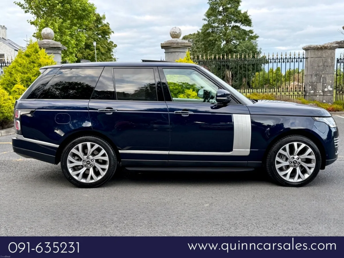 Land Rover Range Rover P400e AUTOBIOGRAPHY 5 SEATE - Image 2