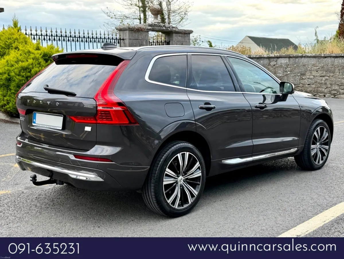 Volvo XC60 T8 INSCRIPTION PRO 455 BHP 5DR AUTO PHE - Image 3