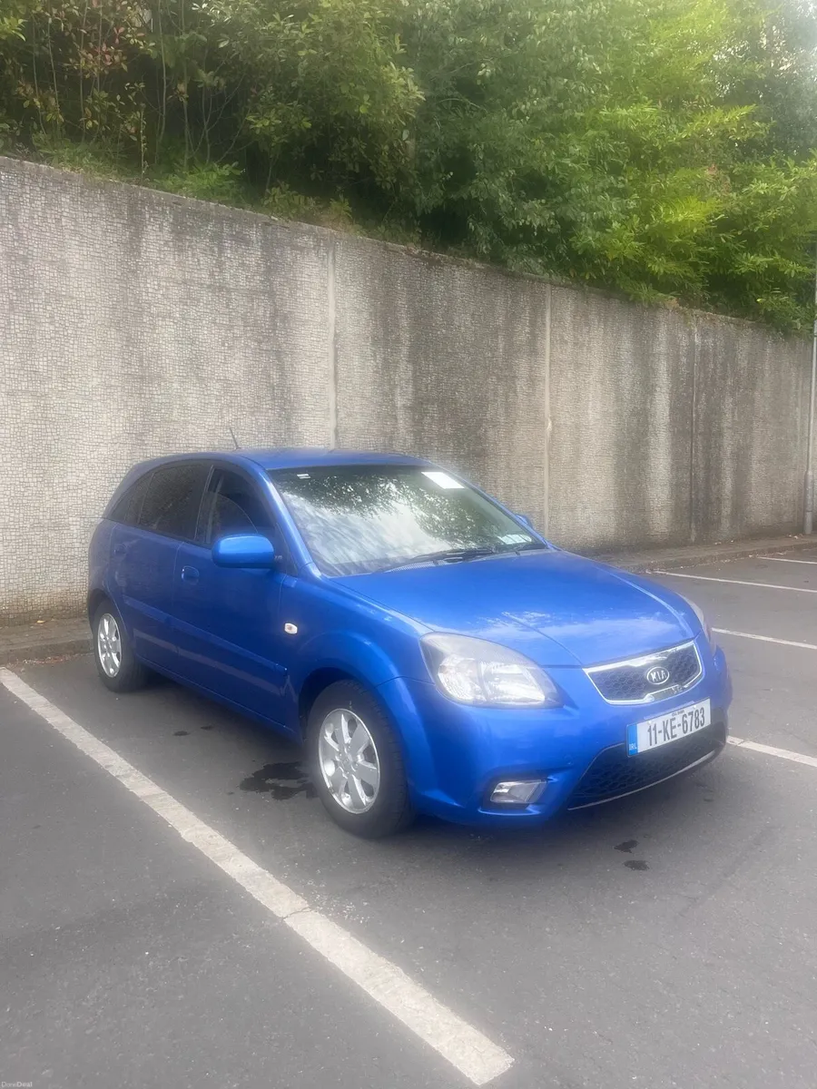 Kia Rio 2011 - Image 1