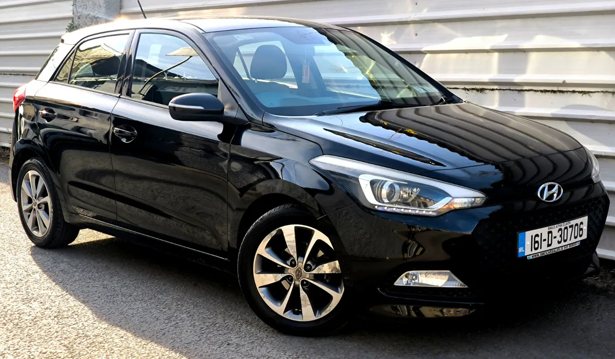 Hyundai i20 2016 DELUX 1.2 PETROL - Image 5