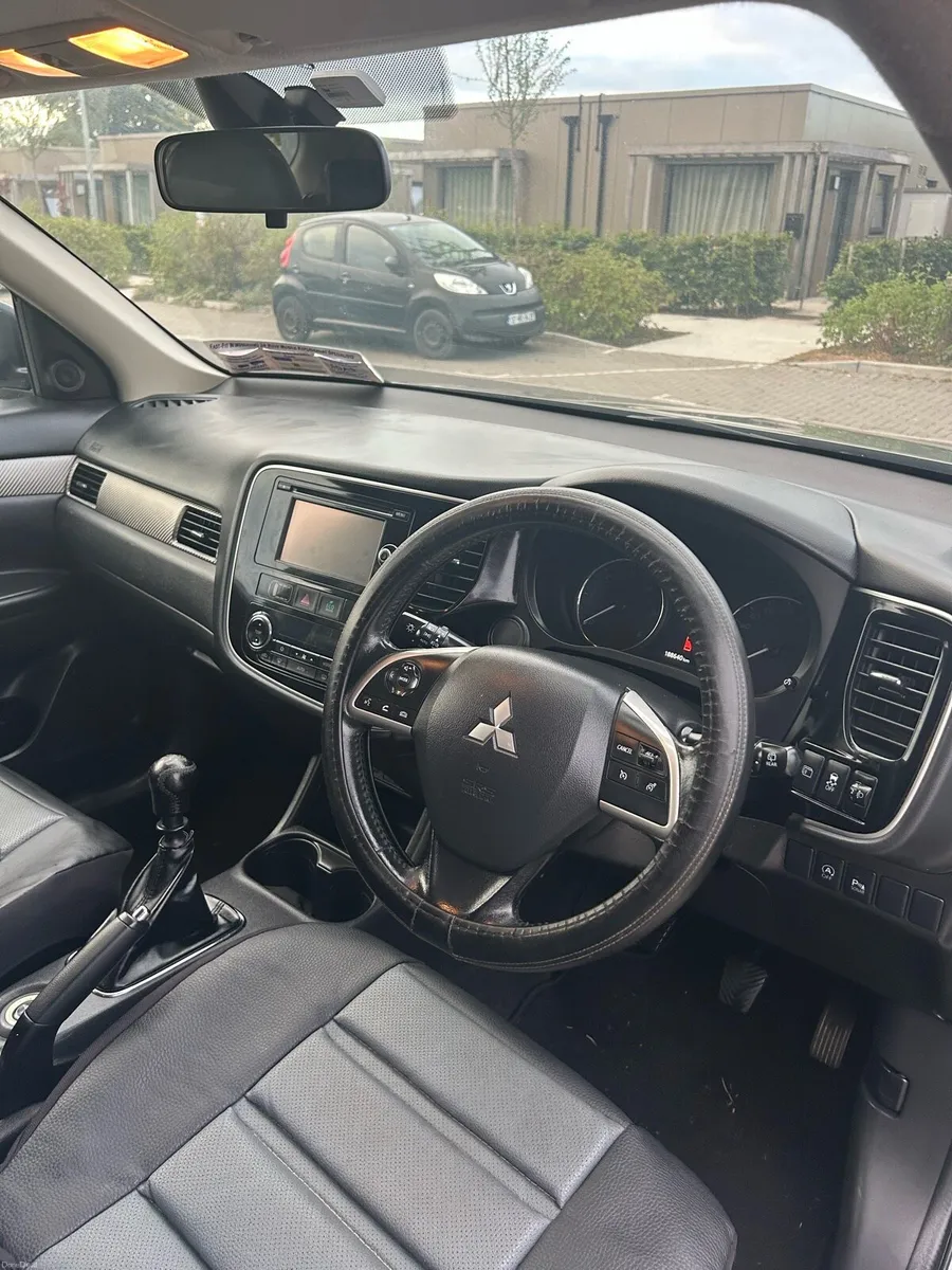 Mitsubishi Outlander - Image 6