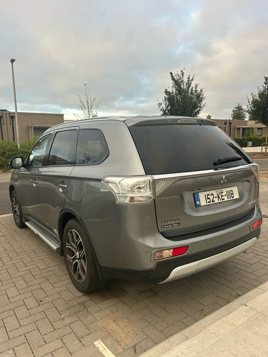 Mitsubishi Outlander - Image 2