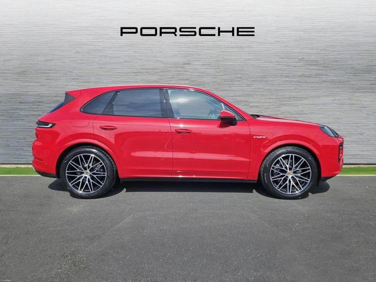 Porsche Cayenne E-Hybrid - Image 4
