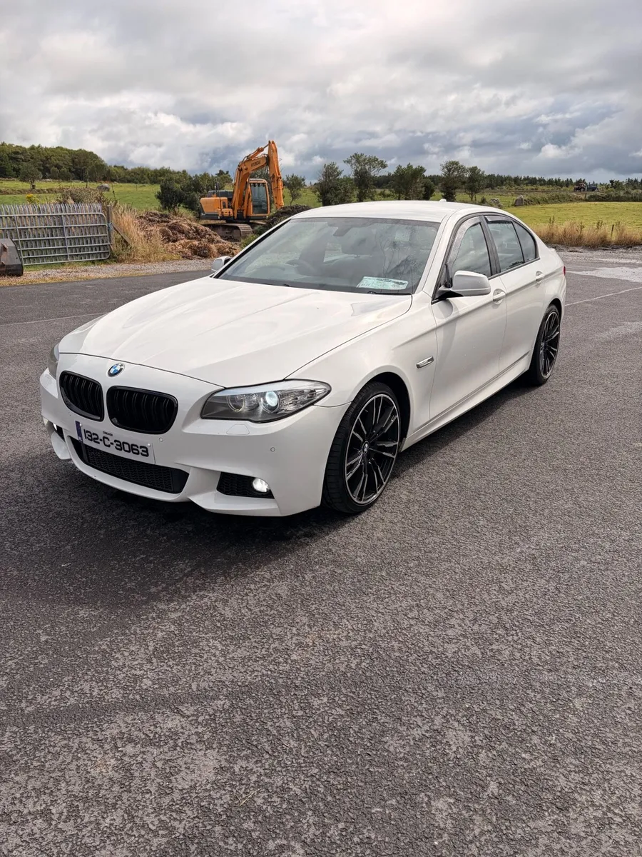 BMW 5-Series 2013 - Image 2