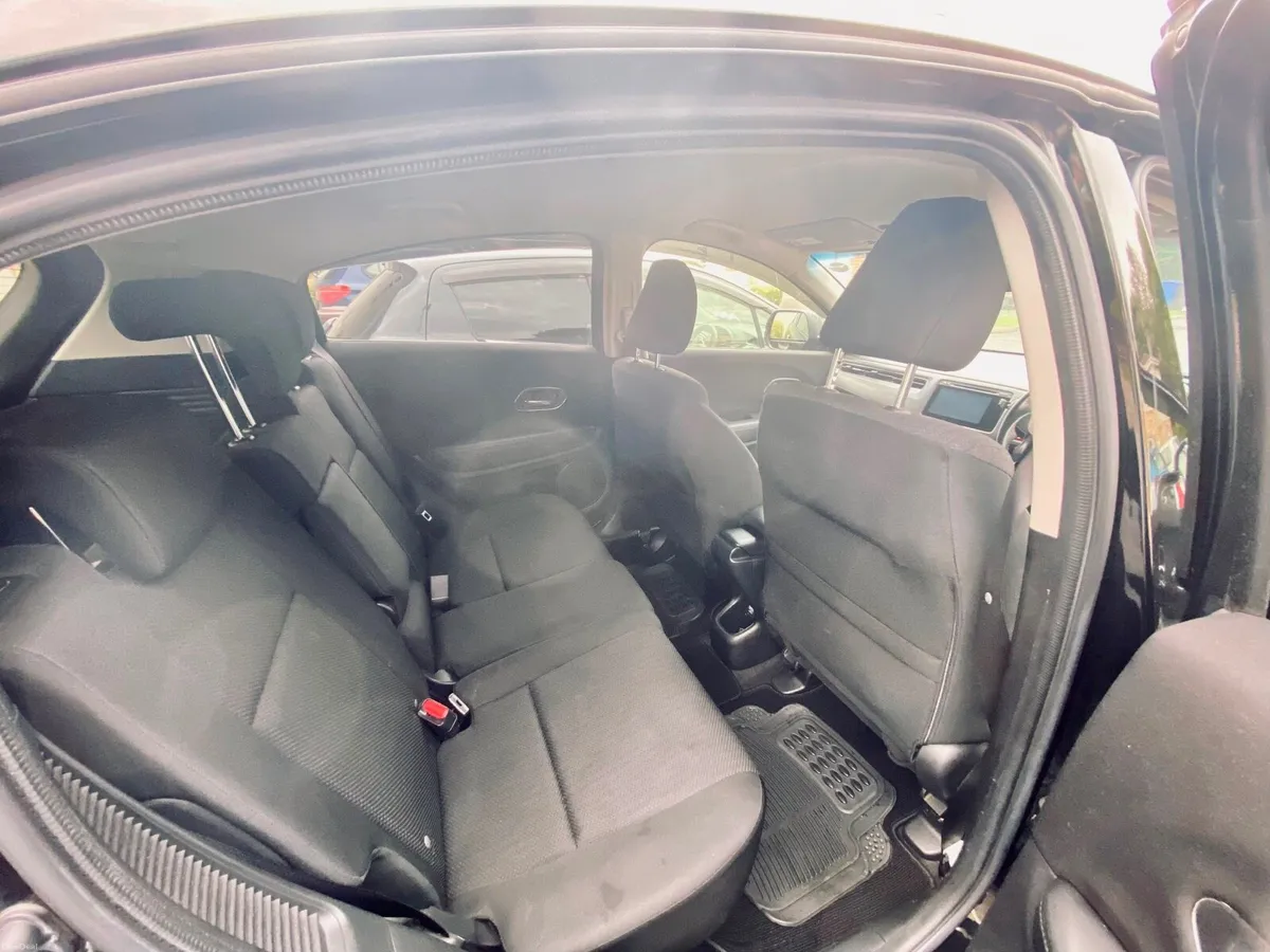 2014 Honda Vezel 1.5 Hybrid, New NCT, Low Mileage - Image 6