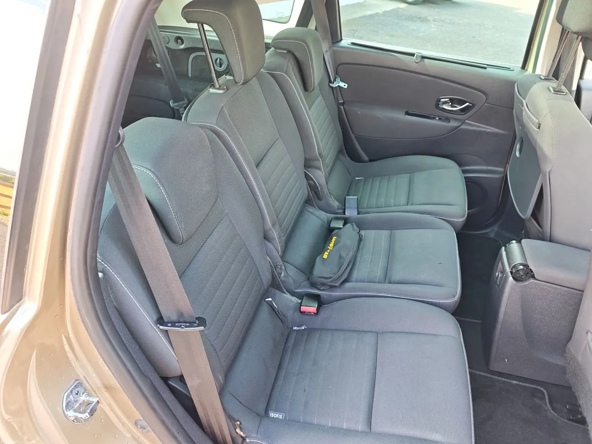 Renault Grand Scenic 2015 - Image 2
