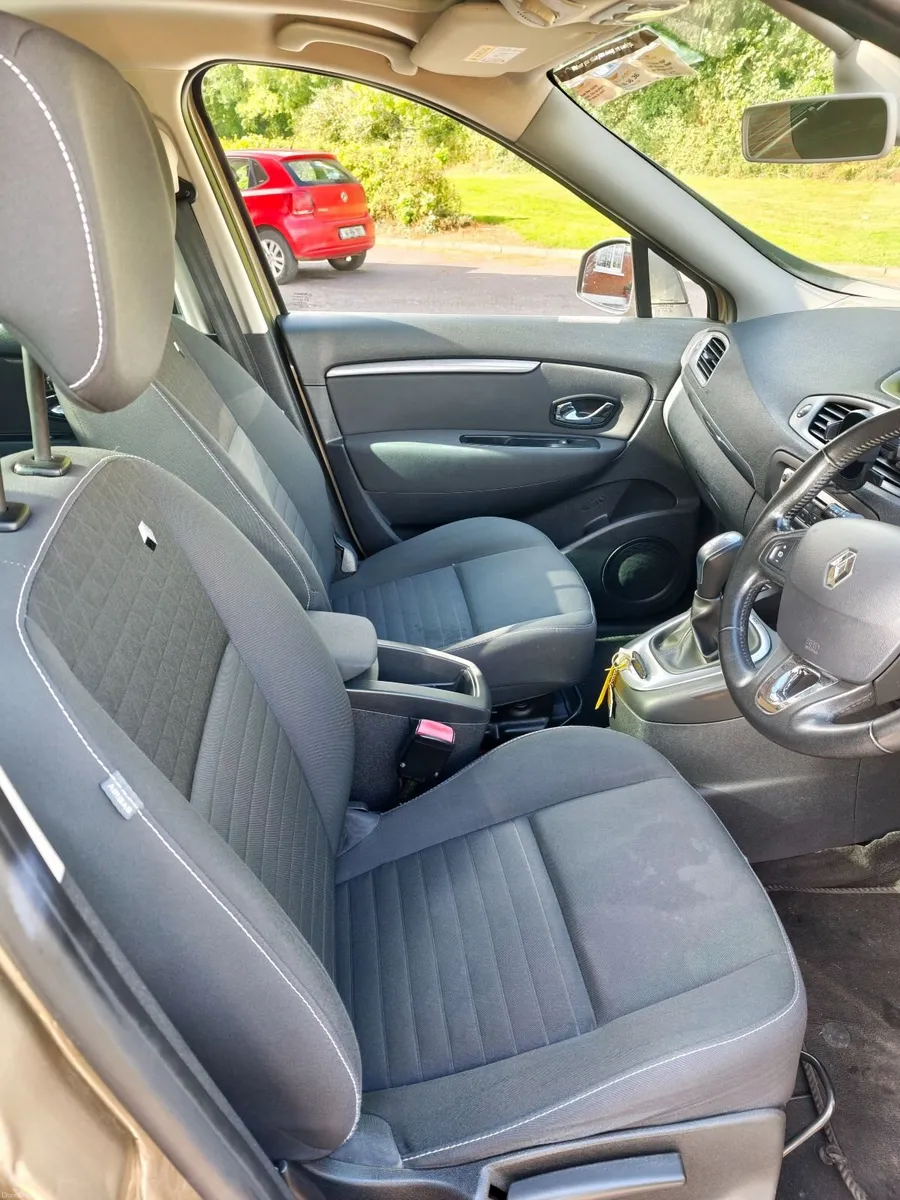 Renault Grand Scenic 2015 - Image 3