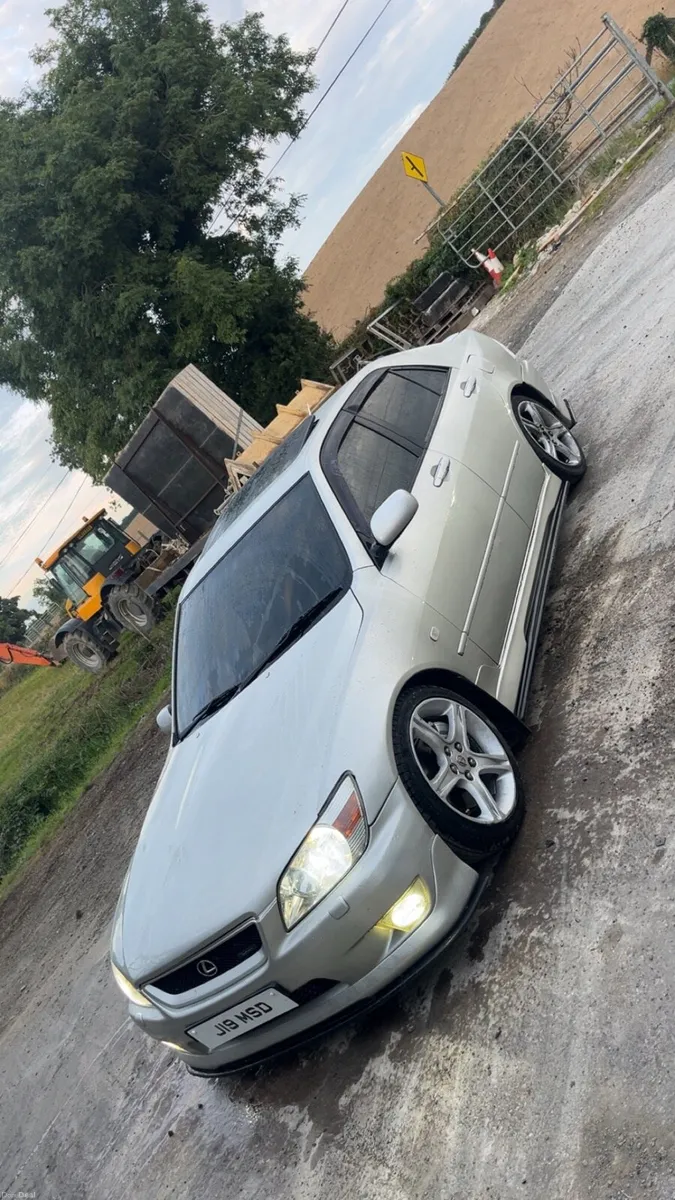 Lexus is200 - Image 1