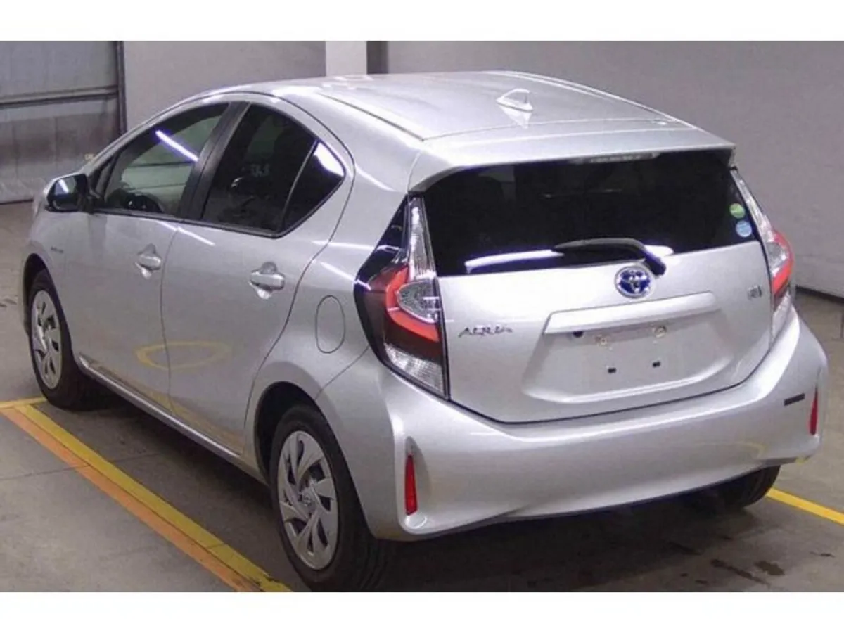 Toyota Aqua 1.5 Petrol Hybrid Auto - Image 3