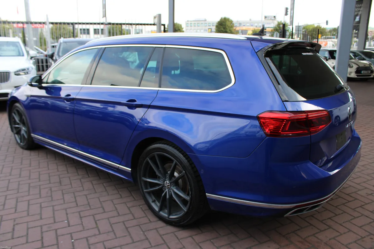2.0TDI 150BHP R-LINE SPORT 5DR ESTATE AUTO // 1 OW - Image 6