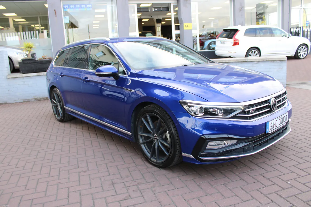 2.0TDI 150BHP R-LINE SPORT 5DR ESTATE AUTO // 1 OW - Image 1