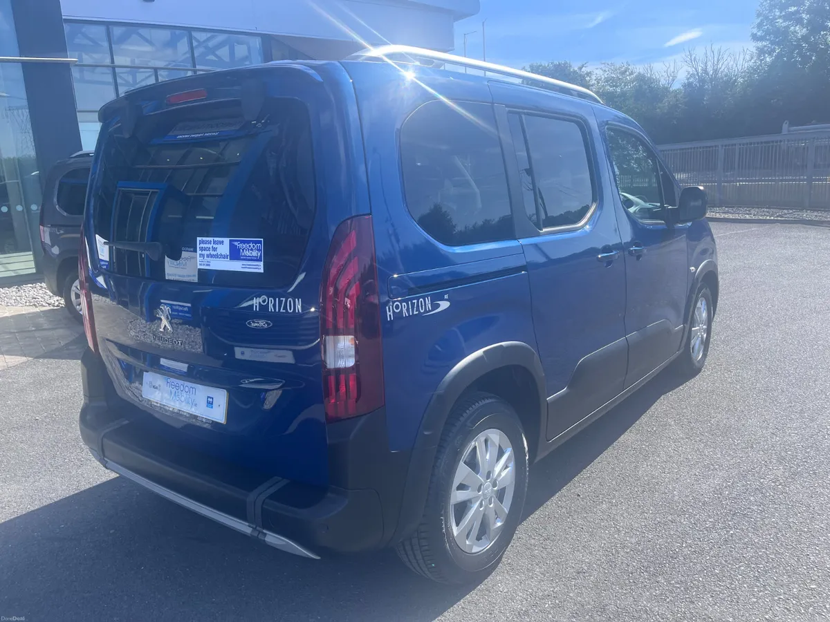 Peugeot Rifter 2021 Wheelchair Access - Image 4