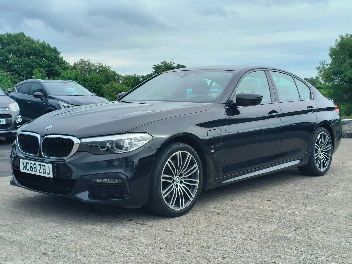 2019 BMW 5-Series 530e Plug In Hybrid LOW MILES - Image 3