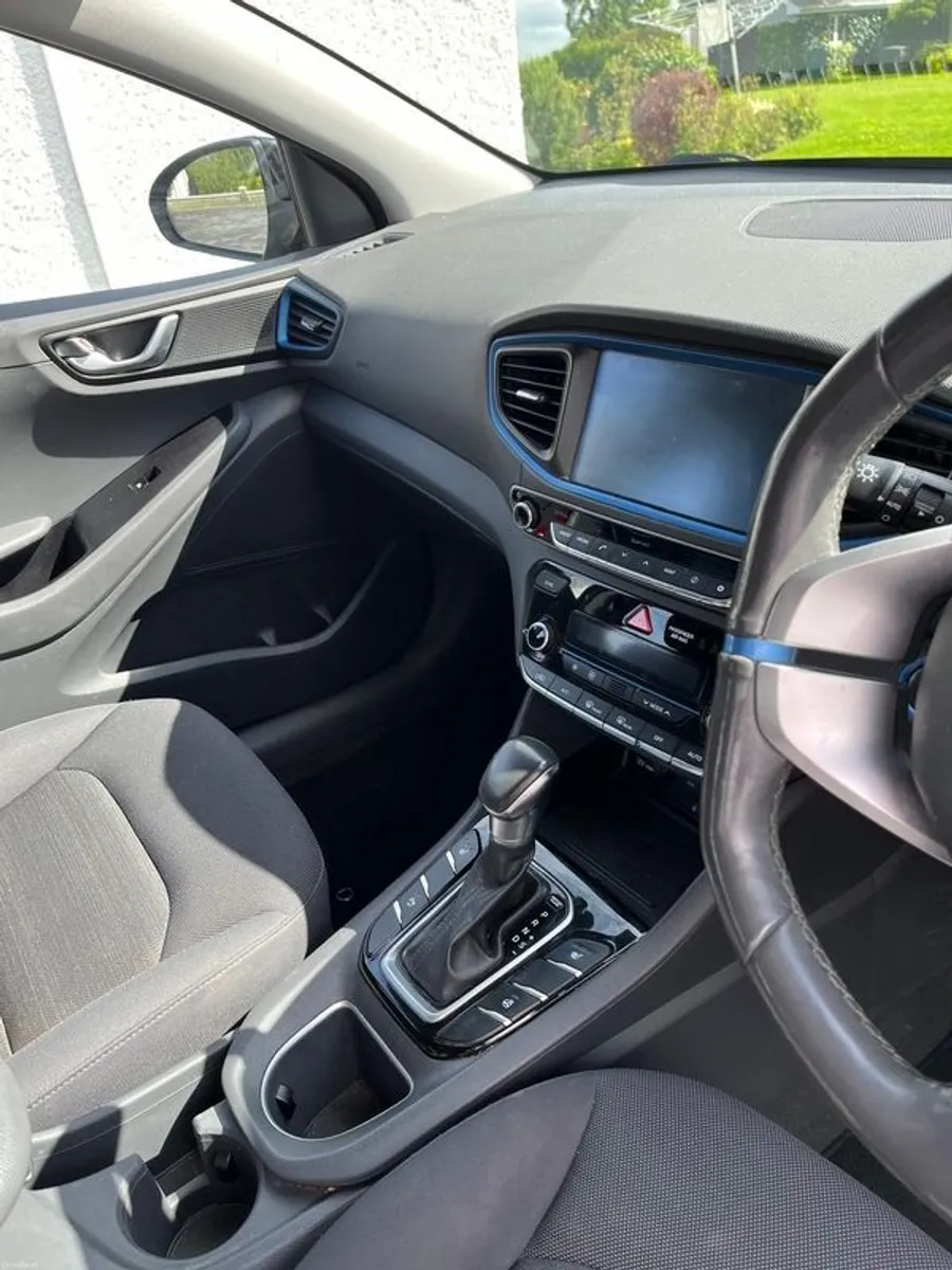 2018 Hyundai Ioniq - Image 4