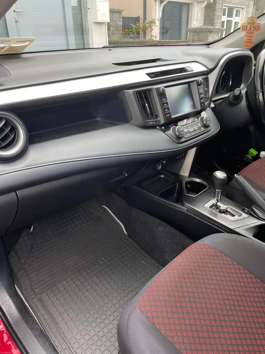 Toyota RAV4 2018 - Image 1