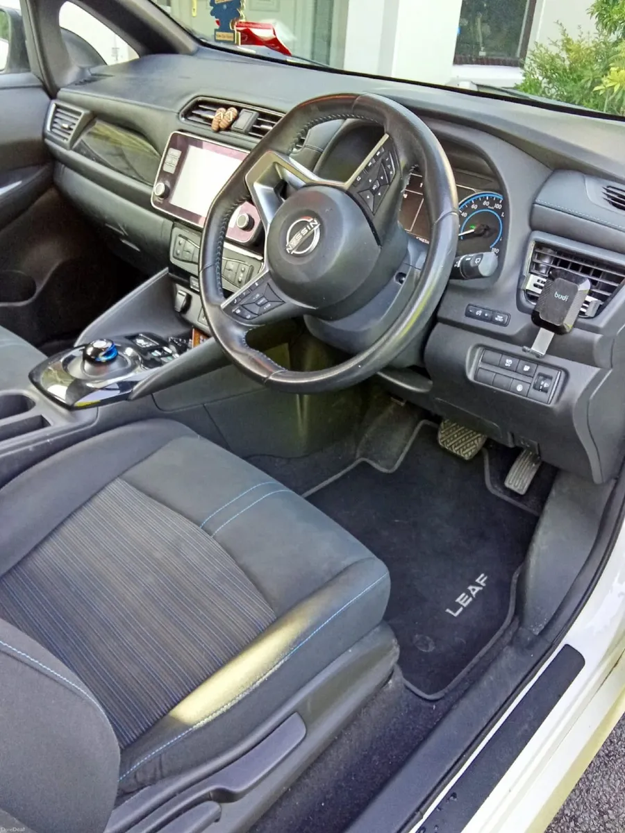 Nissan Leaf 2022 - Image 5