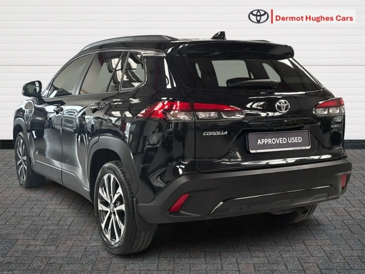 Toyota Corolla Cross 1.8 SPORT HYBRID SPORT - Image 2