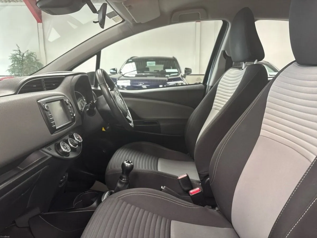 Toyota Yaris 1.0 5DR LUNA - Image 6