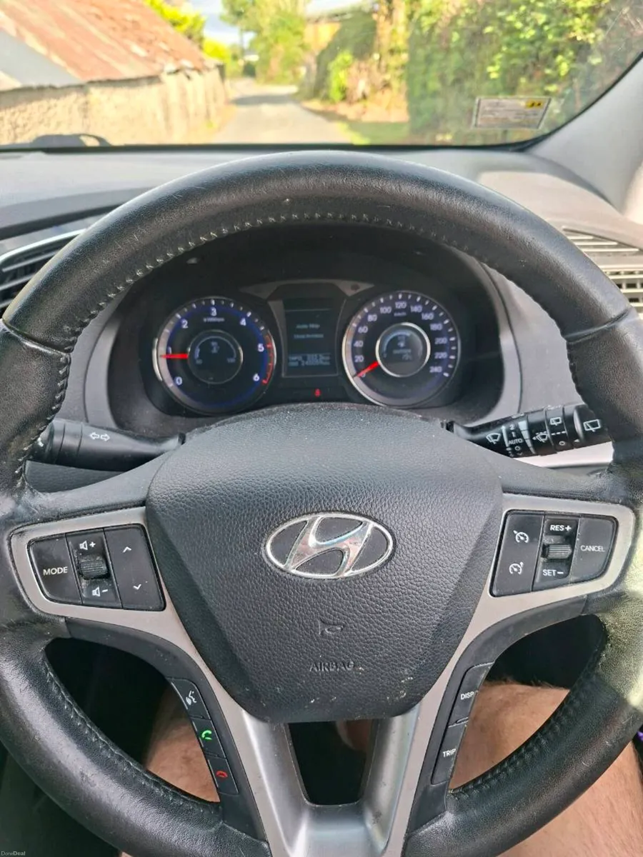 HYUNDAI I40 2013 NEW NCT 9/27 TAX 6/27 - Image 6