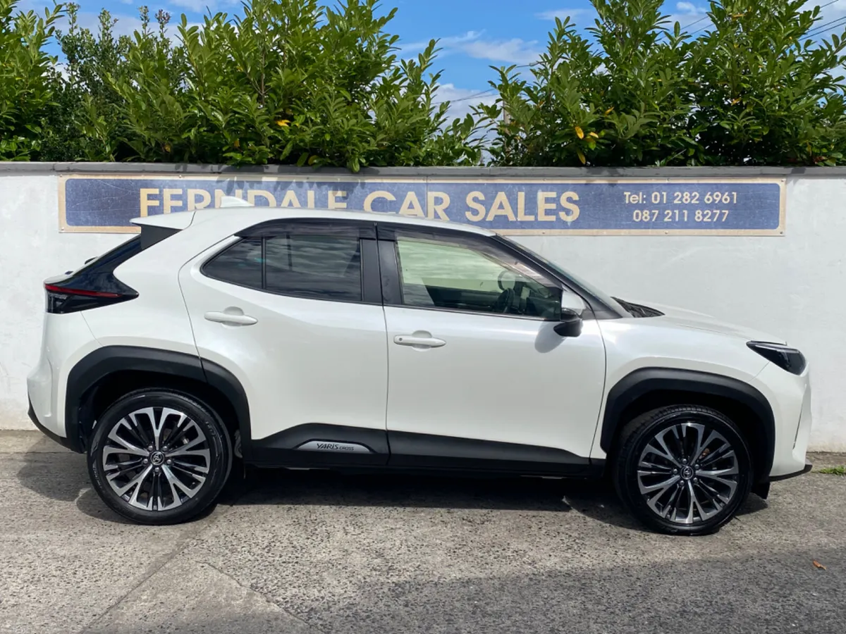 Toyota Yaris Cross Luna Hybrid High spec  Nct 6/28 - Image 2