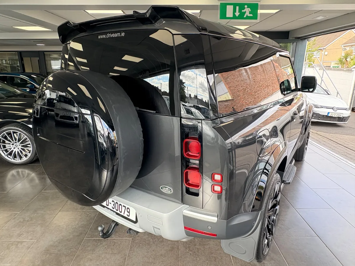 Land Rover Defender 90  2021***1 Year Warranty *** - Image 3