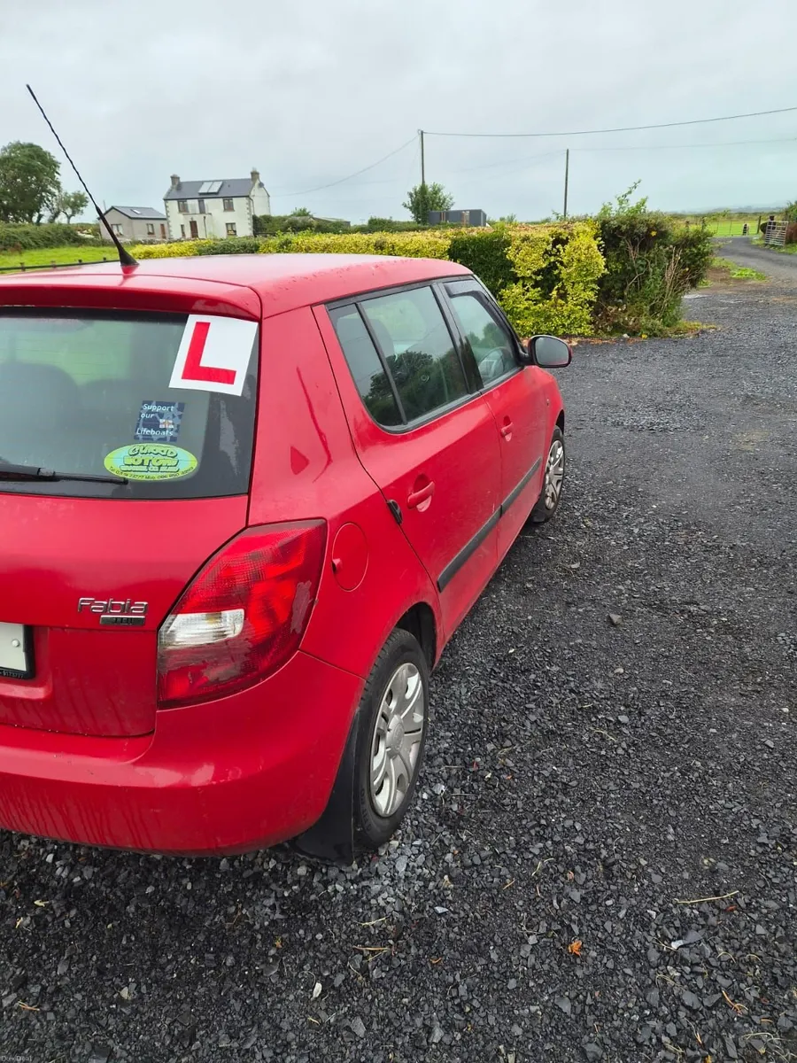 Skoda Fabia 2009 - Image 4