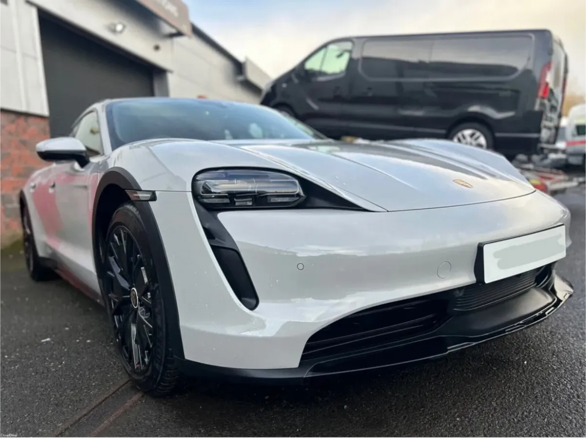 Porsche Taycan 2021 Fully Electric - Image 3