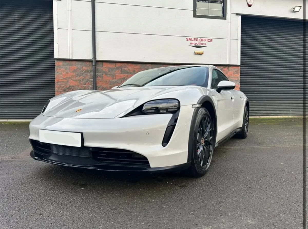 Porsche Taycan 2021 Fully Electric - Image 2