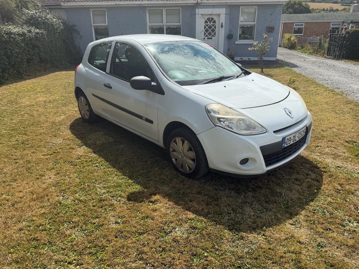 Renault Clio - Image 1