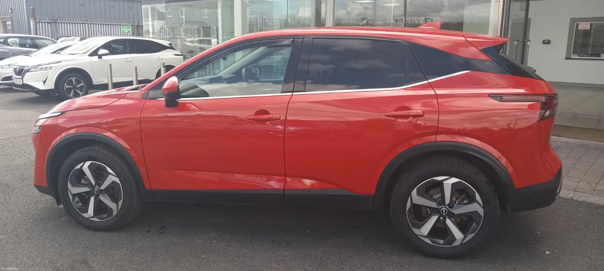 Nissan Qashqai 2023 - Image 2