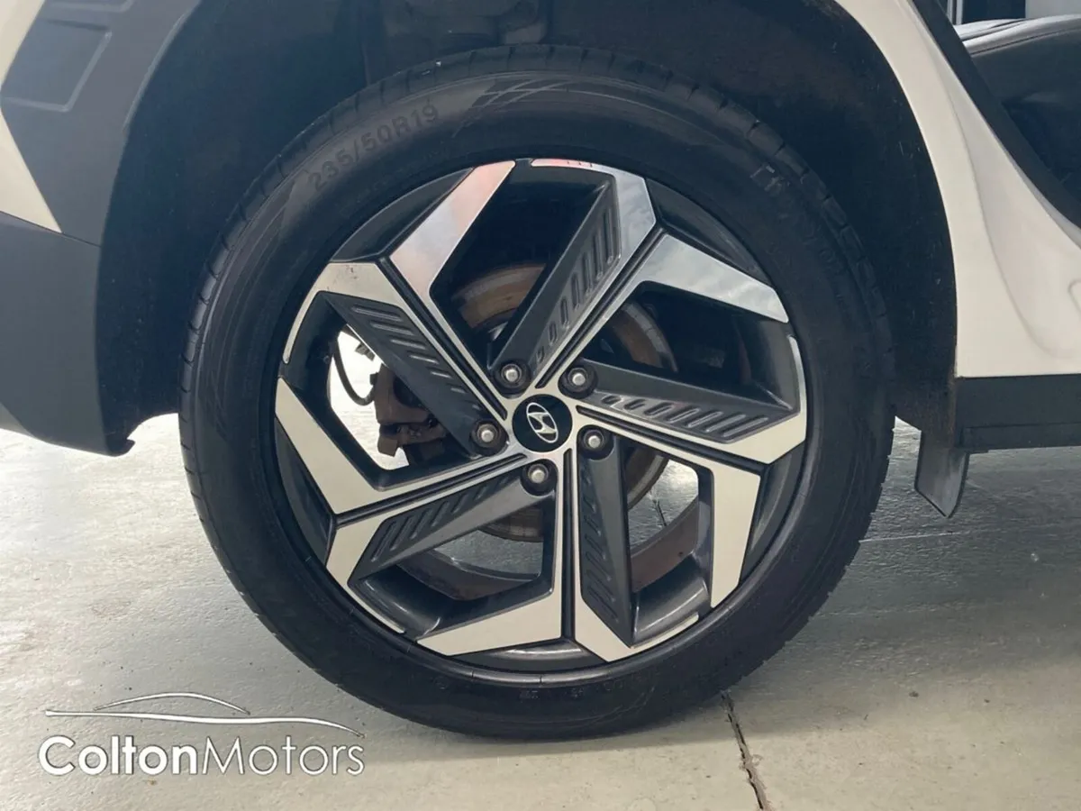Hyundai Tucson Executive Plus 1.6 HEV (Automatic) - Image 6