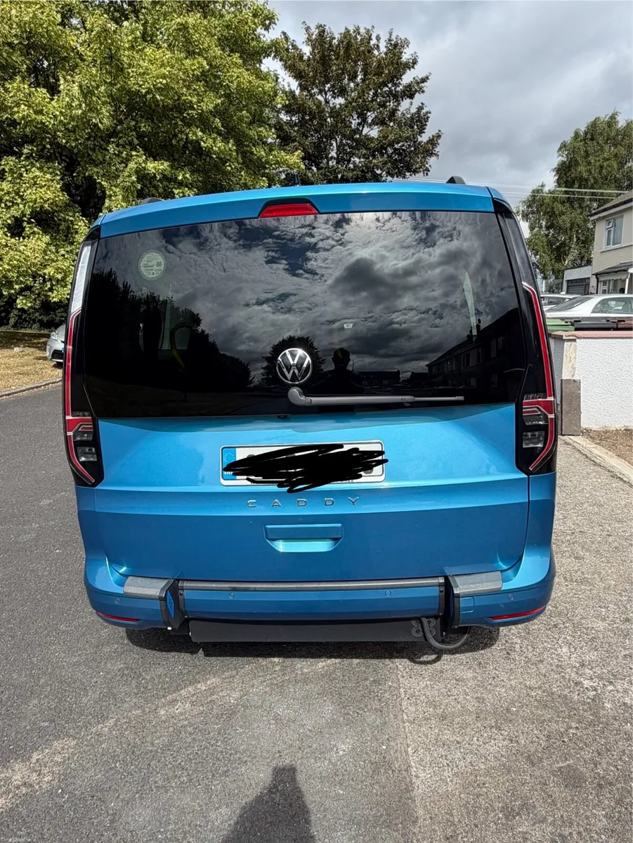 2023 VW Caddy wheelchair access Taxi - Image 3
