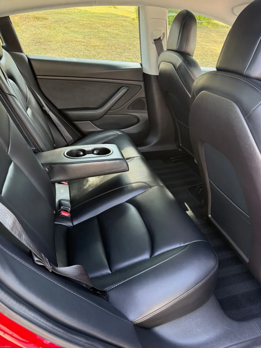 TESLA MODEL 3 STANDARD RANGE + RWD 4 - Image 5