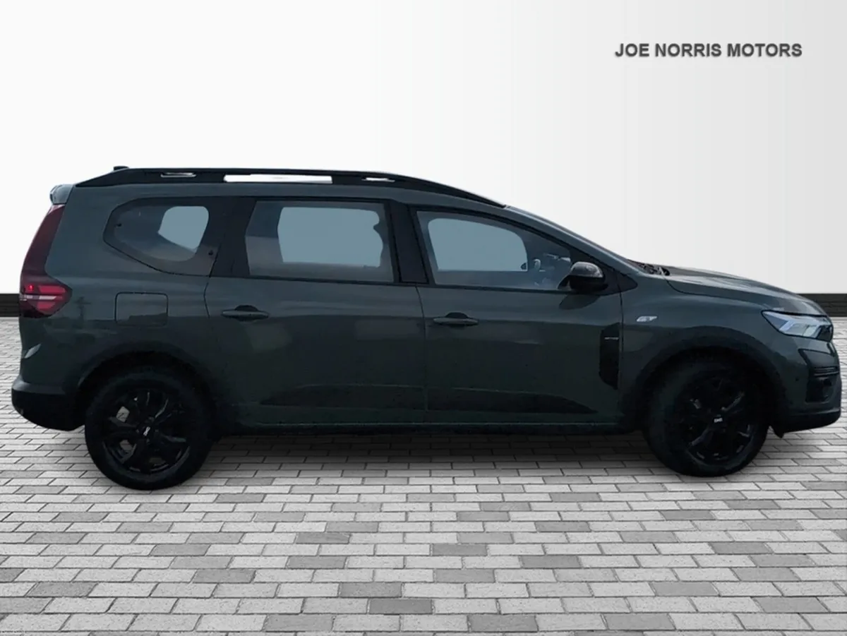 Dacia Jogger EXTREME SE TCE   SEVEN SEATER - Image 4