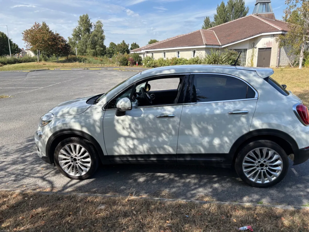 Fiat 500X LOUNGE 1.6 MJET 120HP 4X2 4DR - Image 2