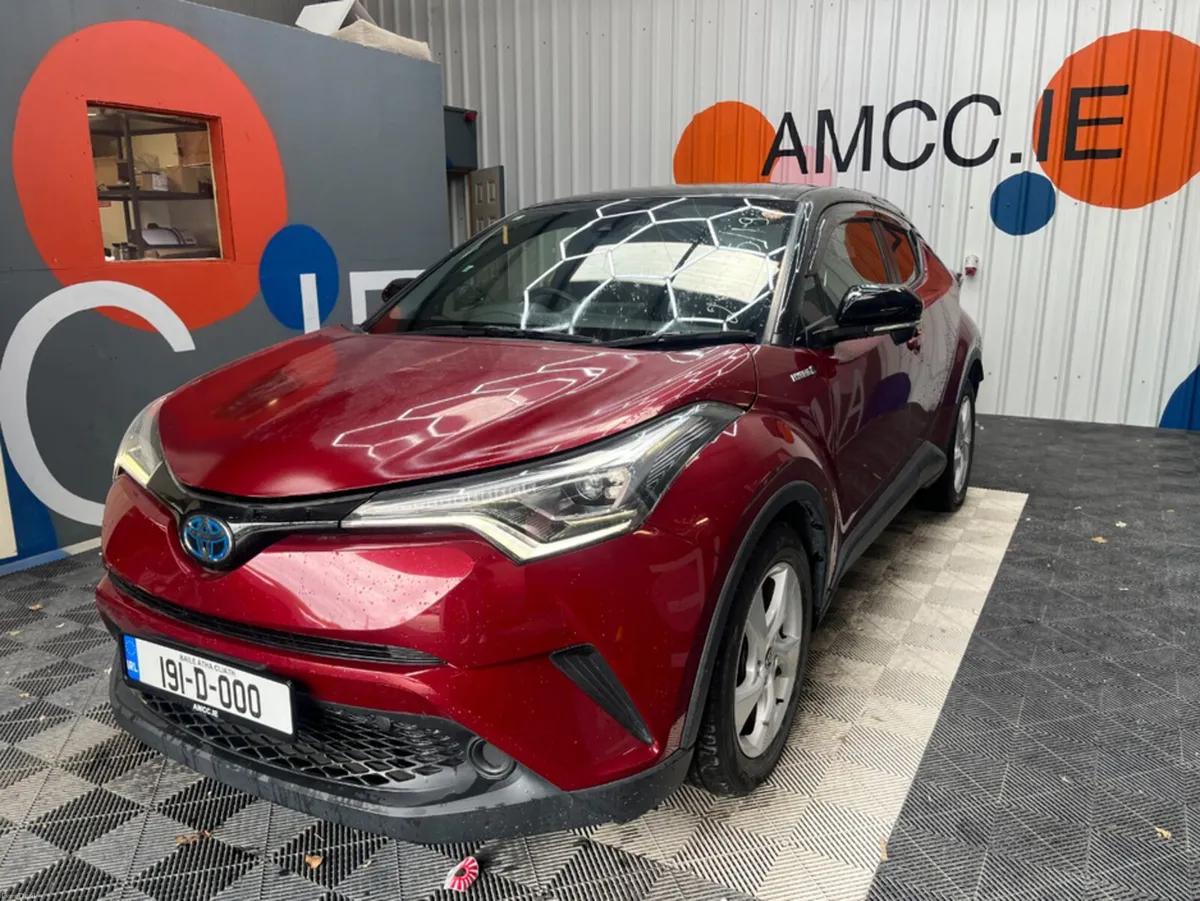 Toyota C-HR 2019 TOYOTA C-HR S LED PACKAGE 1.8 AUT - Image 5