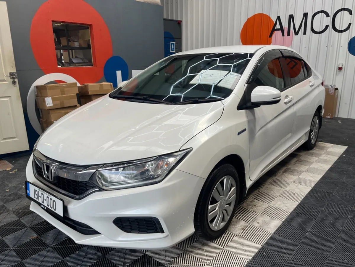 Honda Grace 2019 HONDA GRACE HYBRID DX AUTOMATIC / - Image 6
