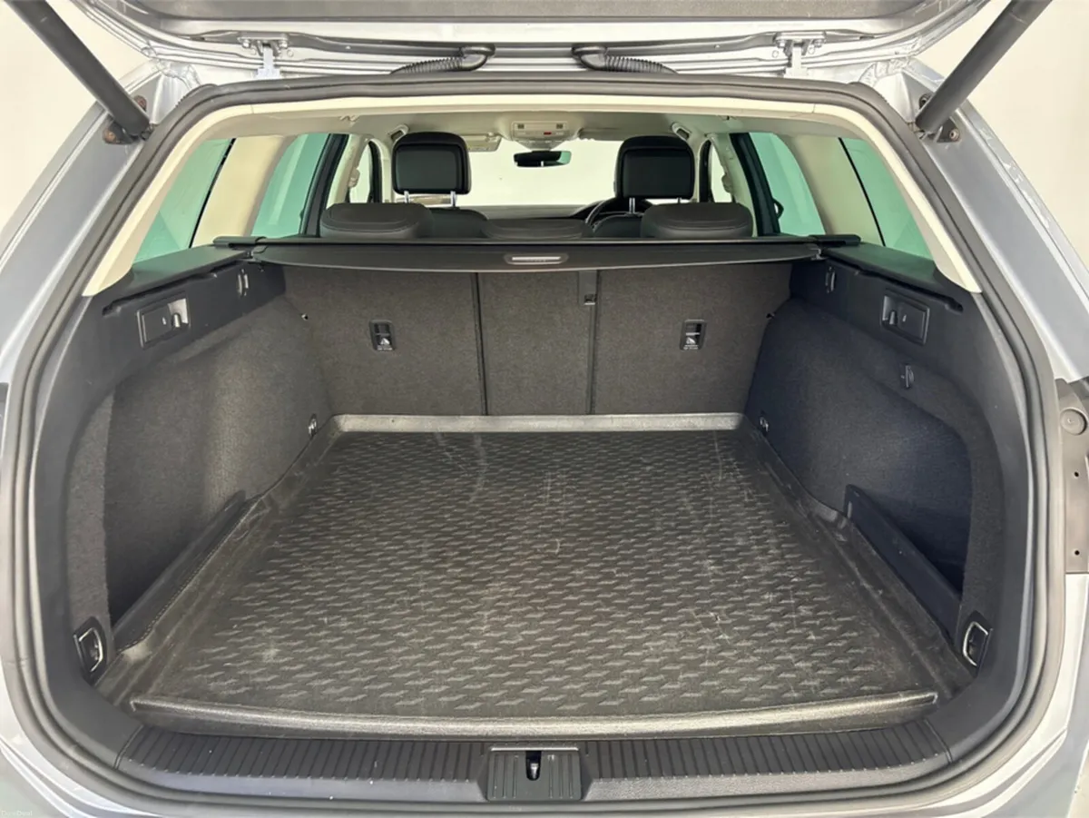 Volkswagen Passat HIGHLINE 2.0 TDI 6SPEED **FULL B - Image 6