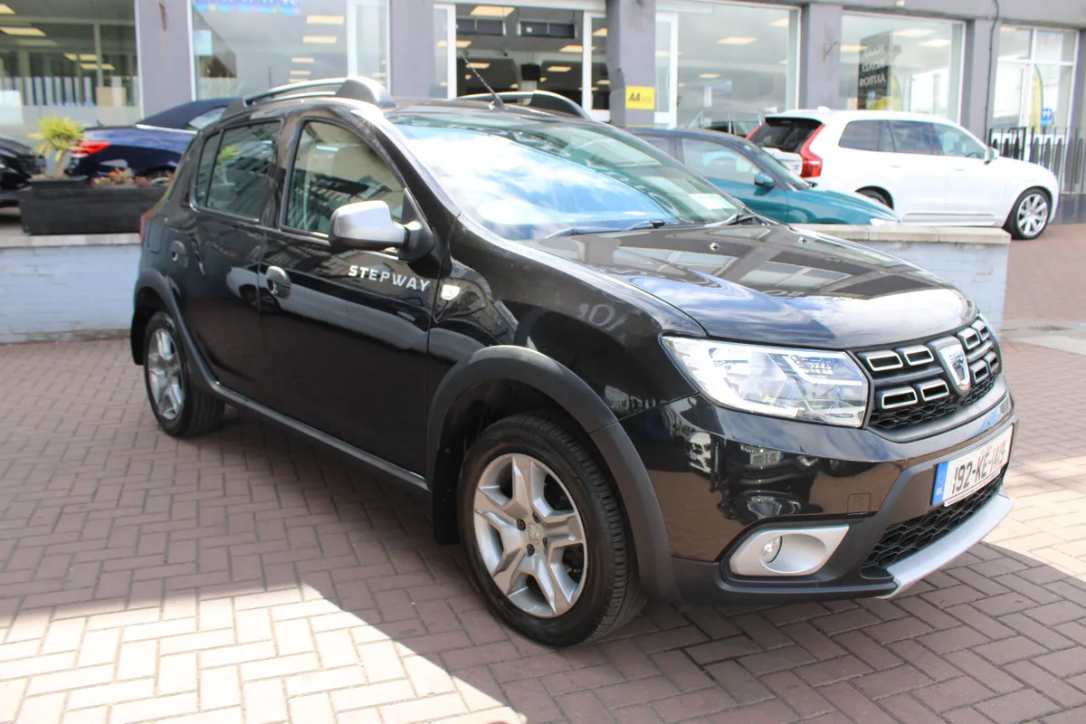 1.0 SANDER STEPWAY 5DR HATCHBACK  // ONLY 78,000 K - Image 2