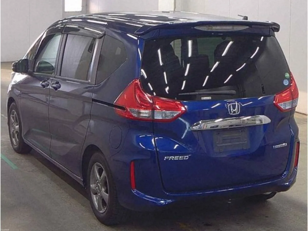 Honda Freed 1.5 Petrol Hybrid G Honda Sensing Auto - Image 3