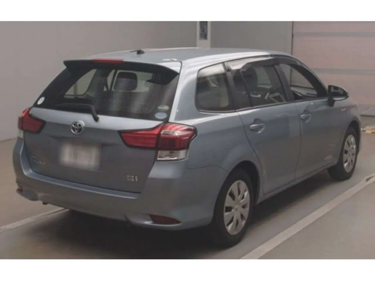 Toyota Corolla 1.5 Corolla Fielder Petrol Hybrid A - Image 2