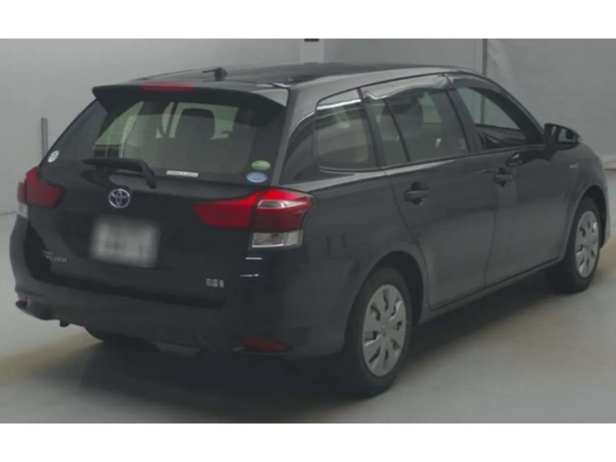 Toyota Corolla 1.5 Corolla Fielder Petrol Hybrid A - Image 2
