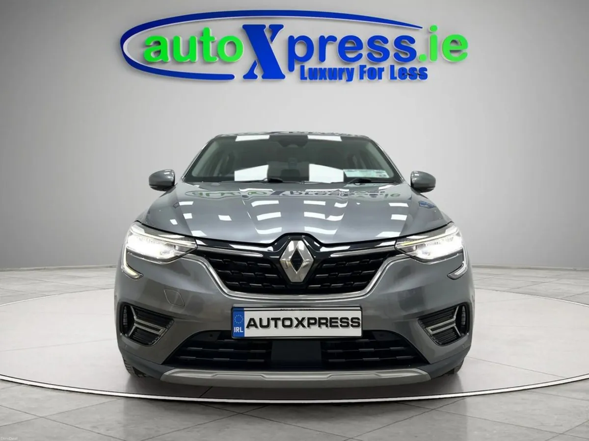 Renault Arkana Iconic E-tech Hybrid, Automatic - Image 3
