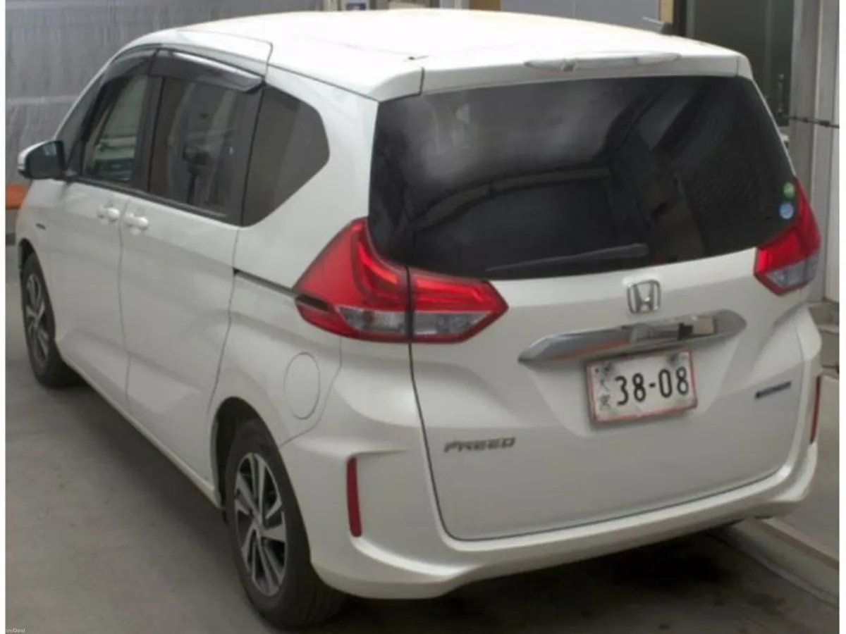 Honda Freed 1.5 Petrol Hybrid EX Auto - Image 3