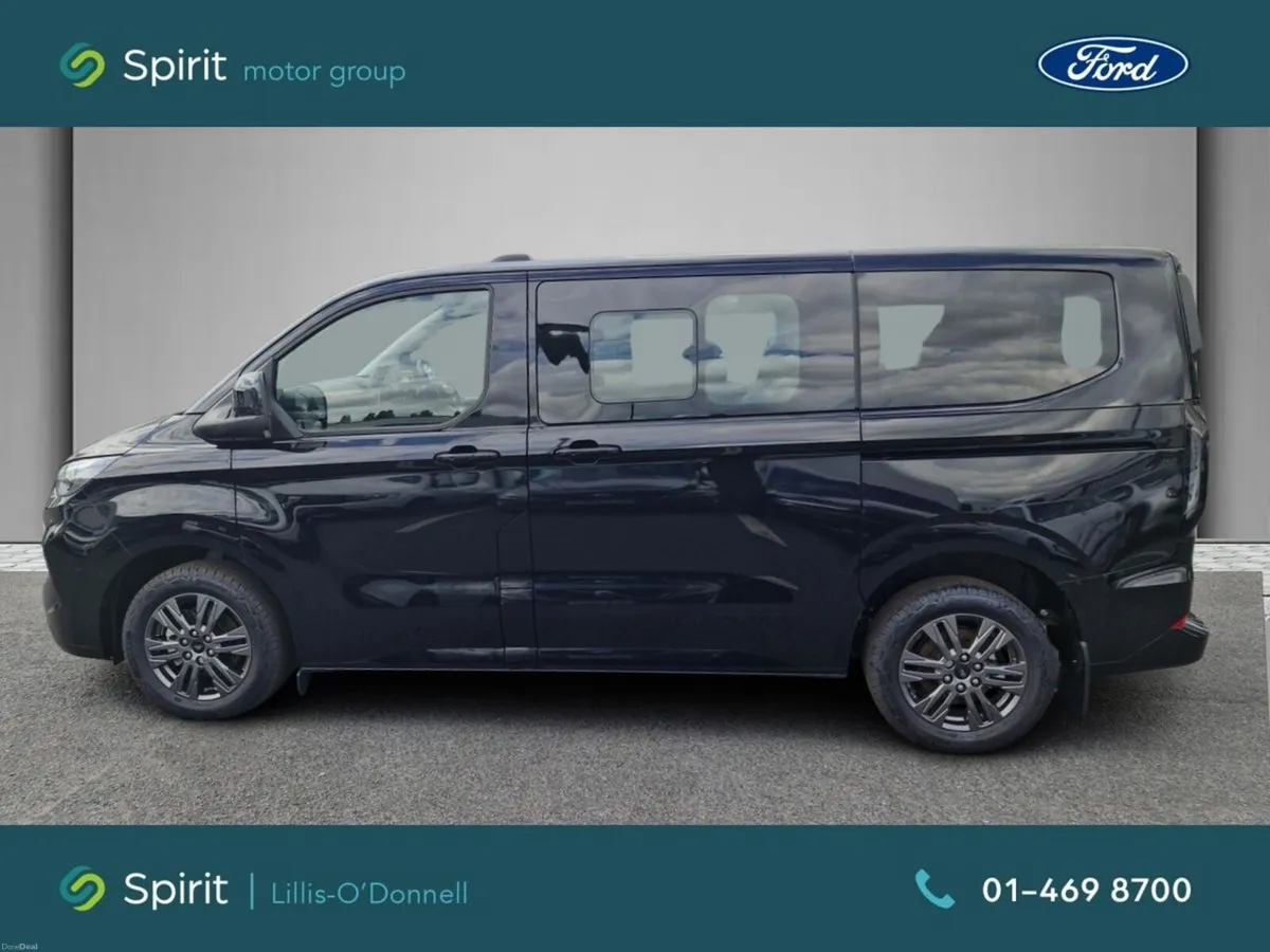 Ford Tourneo Custom Titanium 8 Seater / High Speci - Image 6